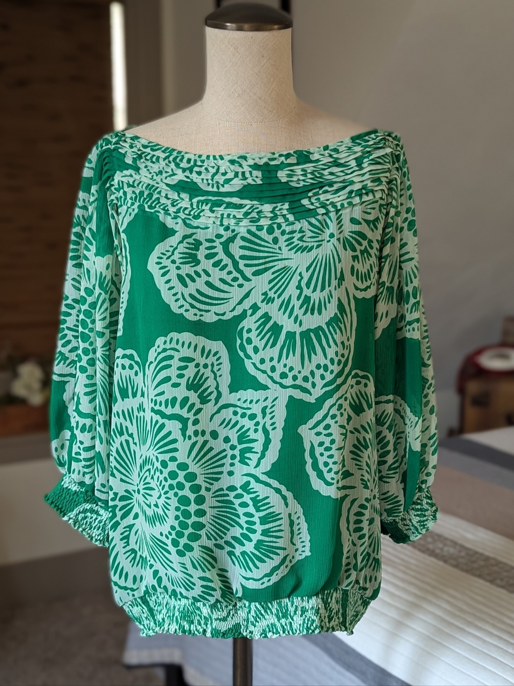 BCBGMaxAzria Green and White Floral Blouse